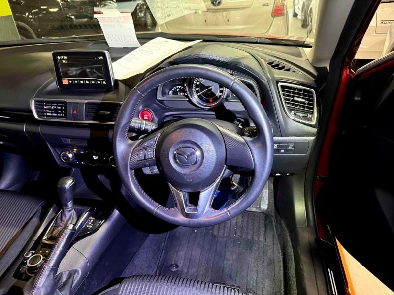 2014 Mazda Axela 20S Hatchback