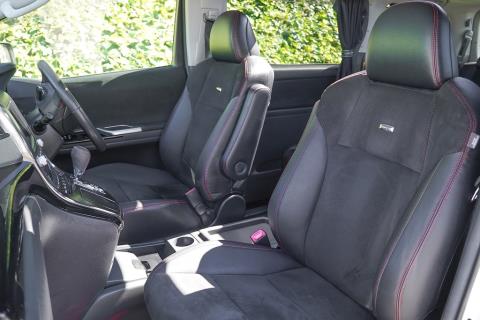 2013 Toyota Vellfire G's / Alphard - Thumbnail