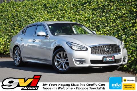 2018 Nissan Fuga Hybrid / Skyline