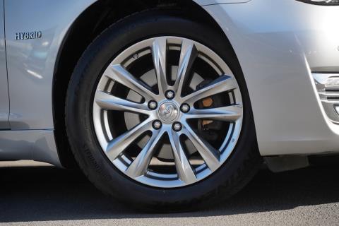 2018 Nissan Fuga Hybrid / Skyline - Thumbnail