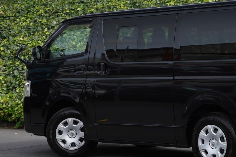 2020 Toyota Hiace GL 5 Door