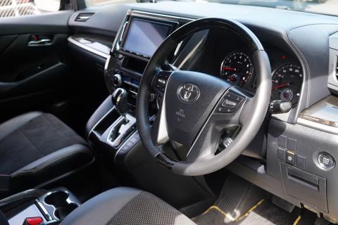 2017 Toyota Vellfire 2.5Z / Alphard - Thumbnail