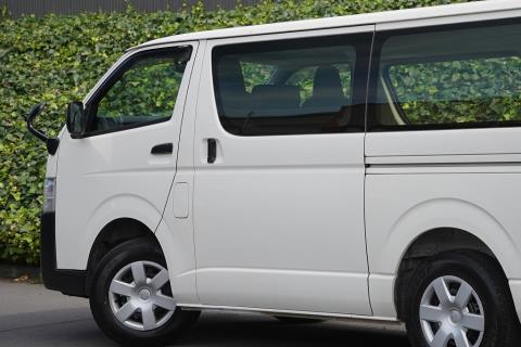 2020 Toyota Hiace ZL 5 Door - Thumbnail