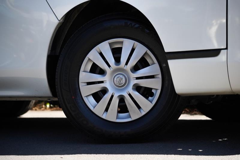 2020 Nissan NV350 10 Seater