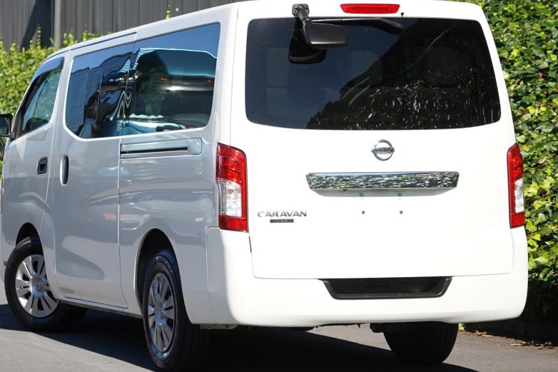2020 Nissan NV350 10 Seater