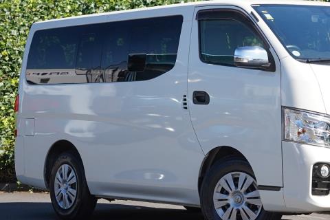 2020 Nissan NV350 10 Seater - Thumbnail