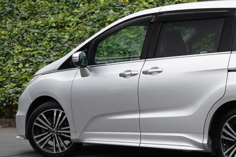 2016 Honda Odyssey Absolute EX - Thumbnail