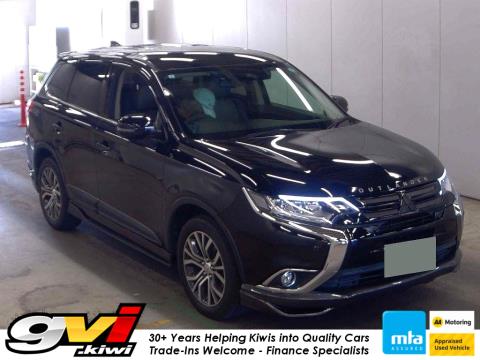 2017 Mitsubishi Outlander 24G 7 Seat - Thumbnail