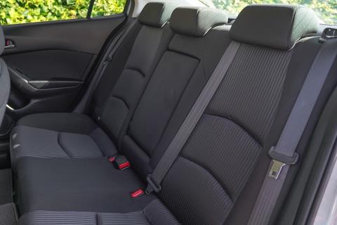 2015 Mazda Axela 15C / 3 Sport - Thumbnail