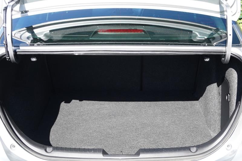 2015 Mazda Axela 15C / 3 Sport