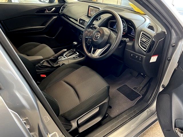 2015 Mazda Axela 15C