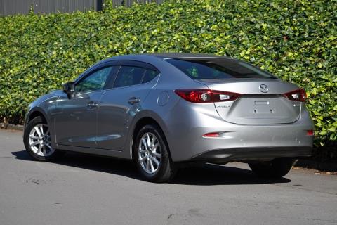 2015 Mazda Axela 15C / 3 Sport - Thumbnail