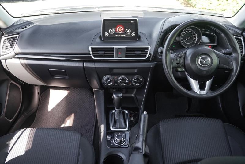 2015 Mazda Axela 15C / 3 Sport
