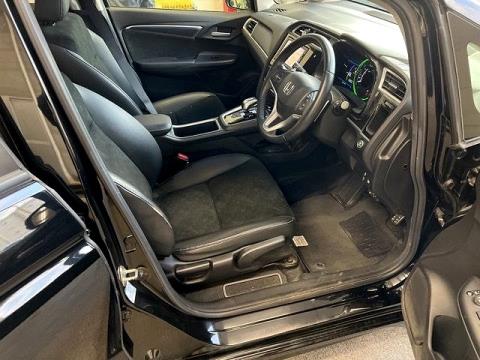 2017 Honda Shuttle Hybrid X - Thumbnail