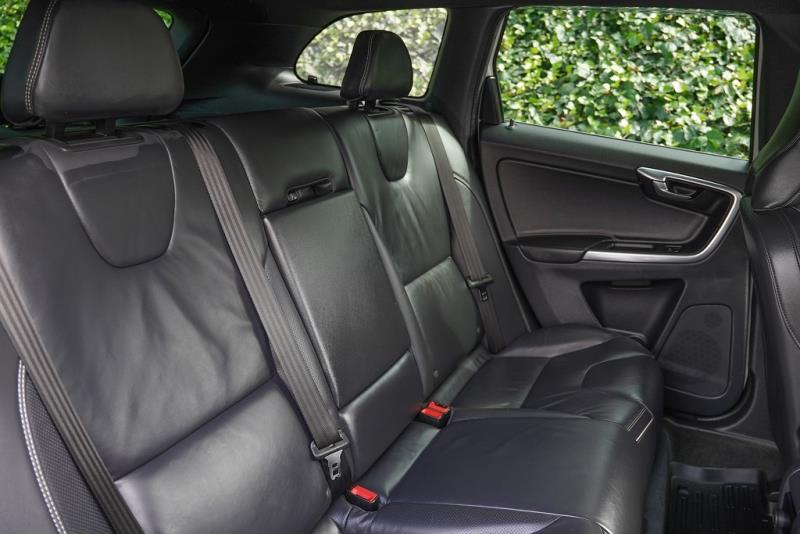 2015 Volvo XC60 T5 R-Design