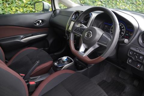 2017 Nissan Note e-Power Mode Premier - Thumbnail