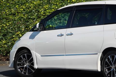 2014 Toyota Estima Aeras Premium - Thumbnail