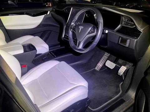 2018 Tesla Model X P100D - Thumbnail