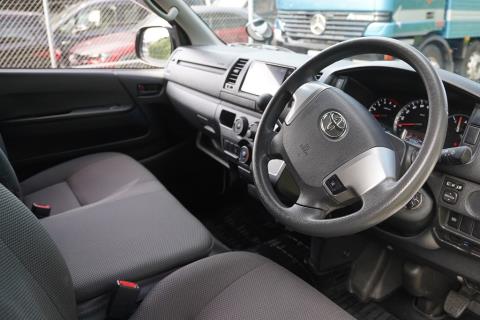 2019 Toyota Hiace GL 5 Door - Thumbnail