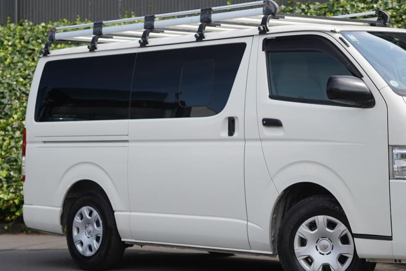 2019 Toyota Hiace GL 5 Door