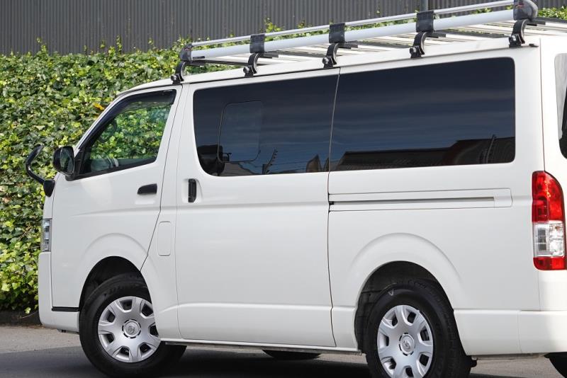 2019 Toyota Hiace GL 5 Door