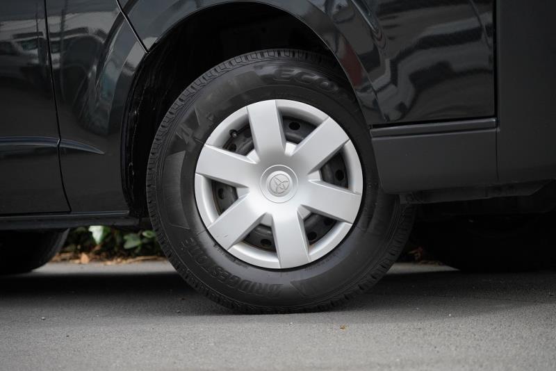 2020 Toyota Hiace GL 5 Door