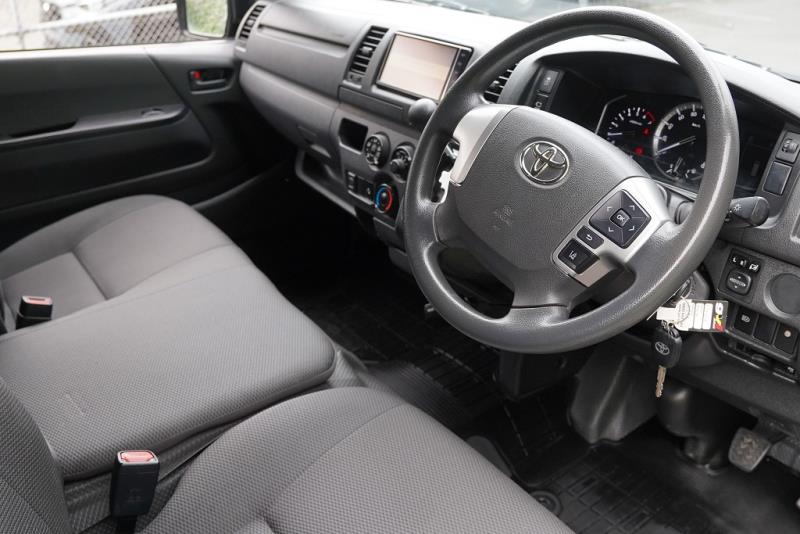2020 Toyota Hiace GL 5 Door