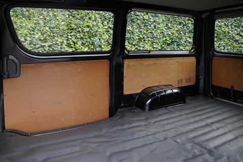 2020 Toyota Hiace GL 5 Door - Thumbnail