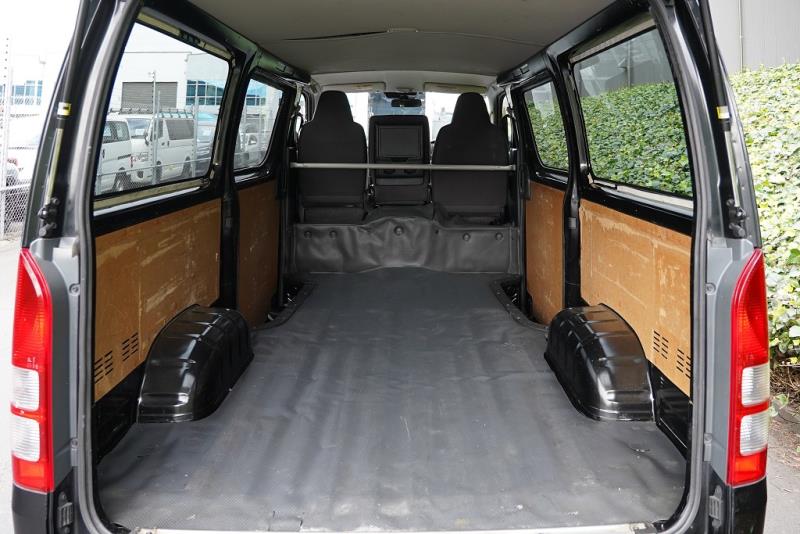 2020 Toyota Hiace GL 5 Door