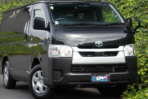 2020 Toyota Hiace GL 5 Door - Thumbnail