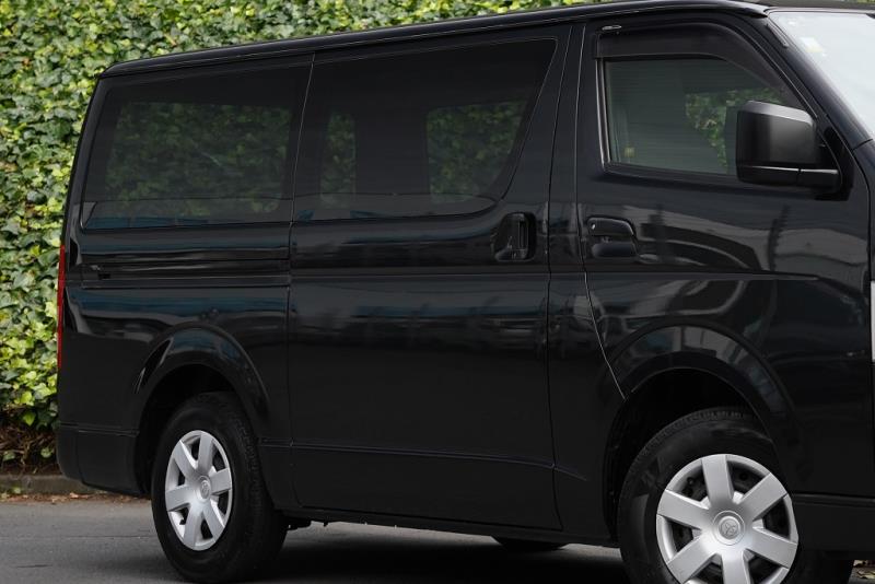 2020 Toyota Hiace GL 5 Door