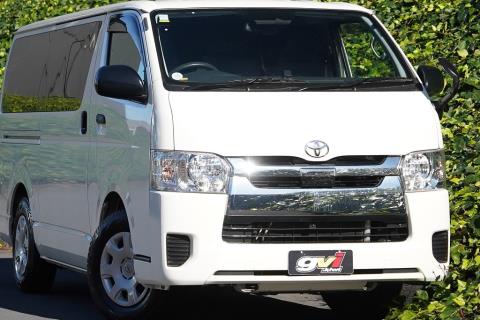 2018 Toyota Hiace GL 5 Door - Thumbnail