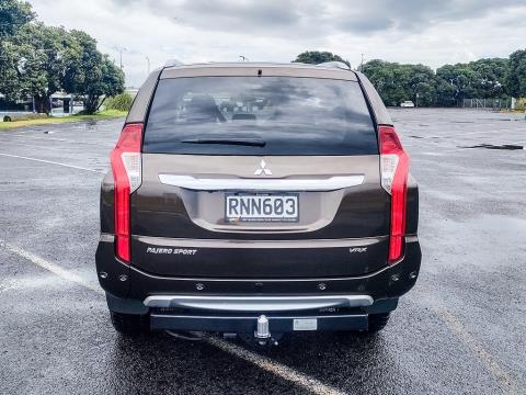 2019 Mitsubishi Pajero Sport VRX - Thumbnail