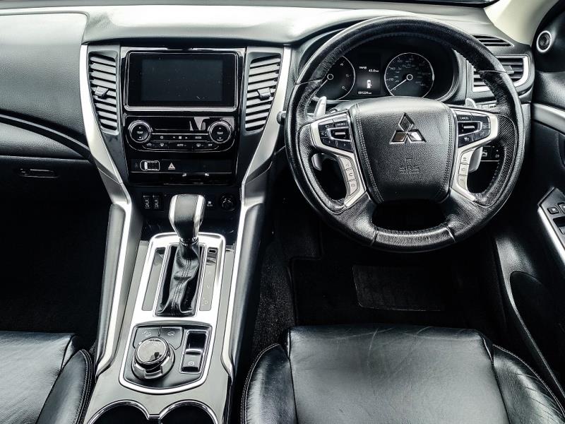 2019 Mitsubishi Pajero Sport VRX