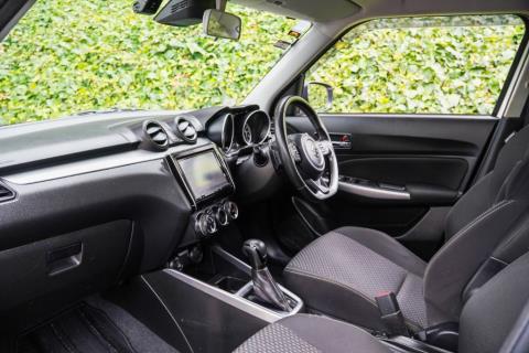 2017 Suzuki Swift - Thumbnail