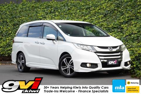 2017 Honda Odyssey Absolute - Thumbnail