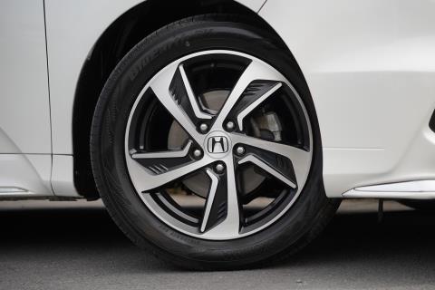 2017 Honda Odyssey Absolute - Thumbnail