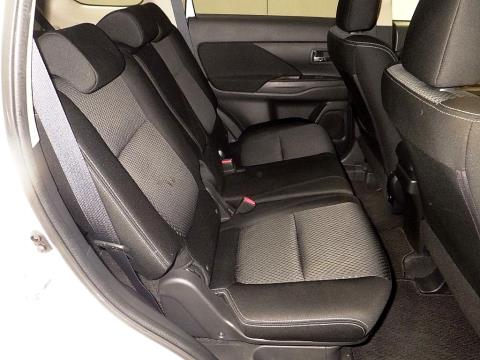 2017 Mitsubishi Outlander 24G 4WD - Thumbnail