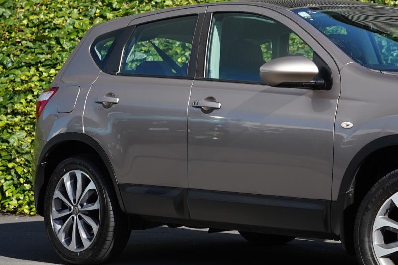 2014 Nissan Qashqai Ti / Dualis