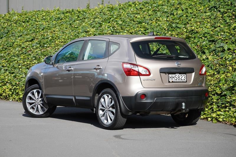 2014 Nissan Qashqai Ti / Dualis