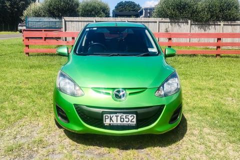 2012 Mazda Demio 13C / 2 SkyActive - Thumbnail