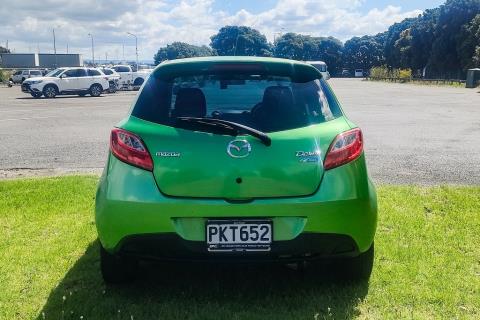 2012 Mazda Demio 13C / 2 SkyActive - Thumbnail