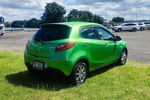 2012 Mazda Demio 13C / 2 SkyActive - Thumbnail