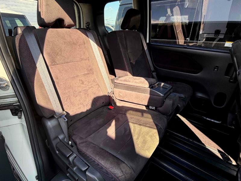 2018 Nissan Serena Hybrid NISMO