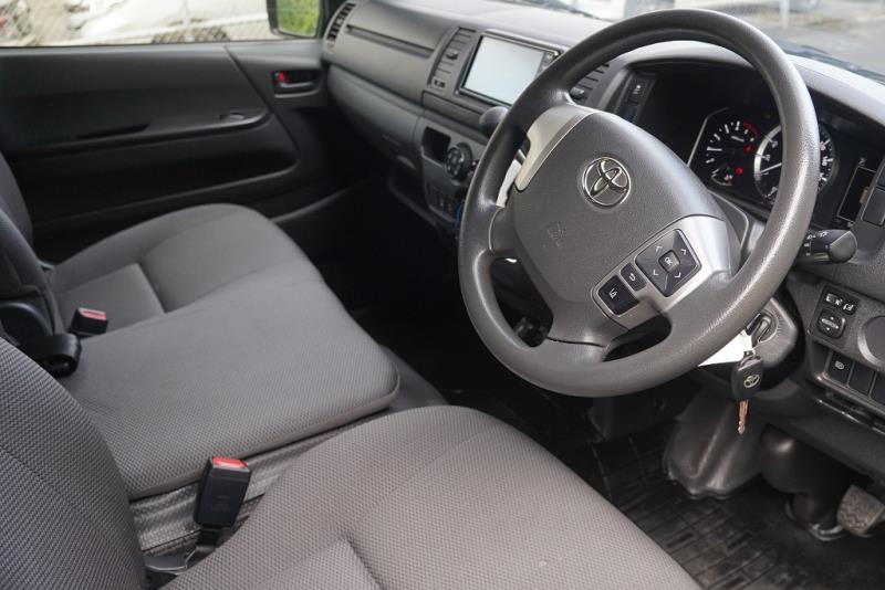 2020 Toyota Hiace GL 5 Door