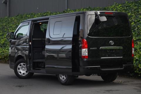 2020 Toyota Hiace GL 5 Door - Thumbnail