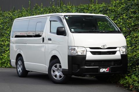 2020 Toyota Hiace ZL 5 Door - Thumbnail