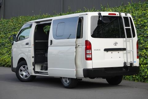 2020 Toyota Hiace ZL 5 Door - Thumbnail