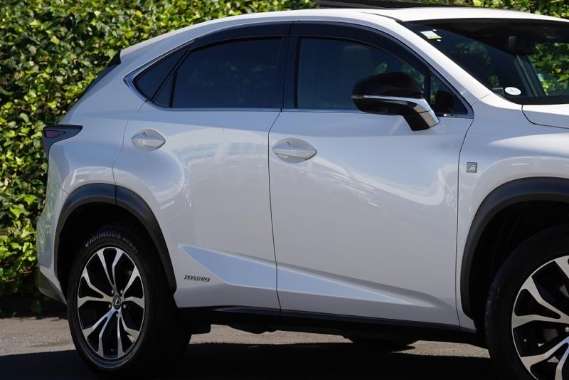 2015 Lexus NX 300h F Sport