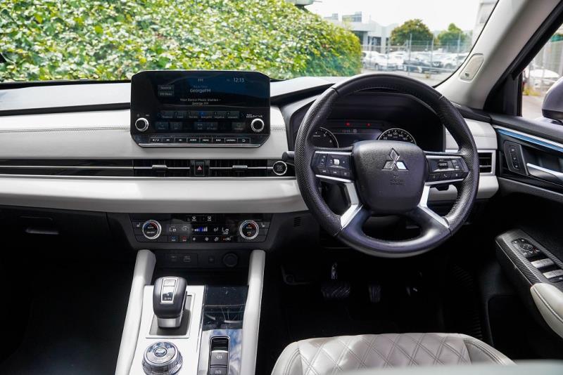 2022 Mitsubishi Outlander